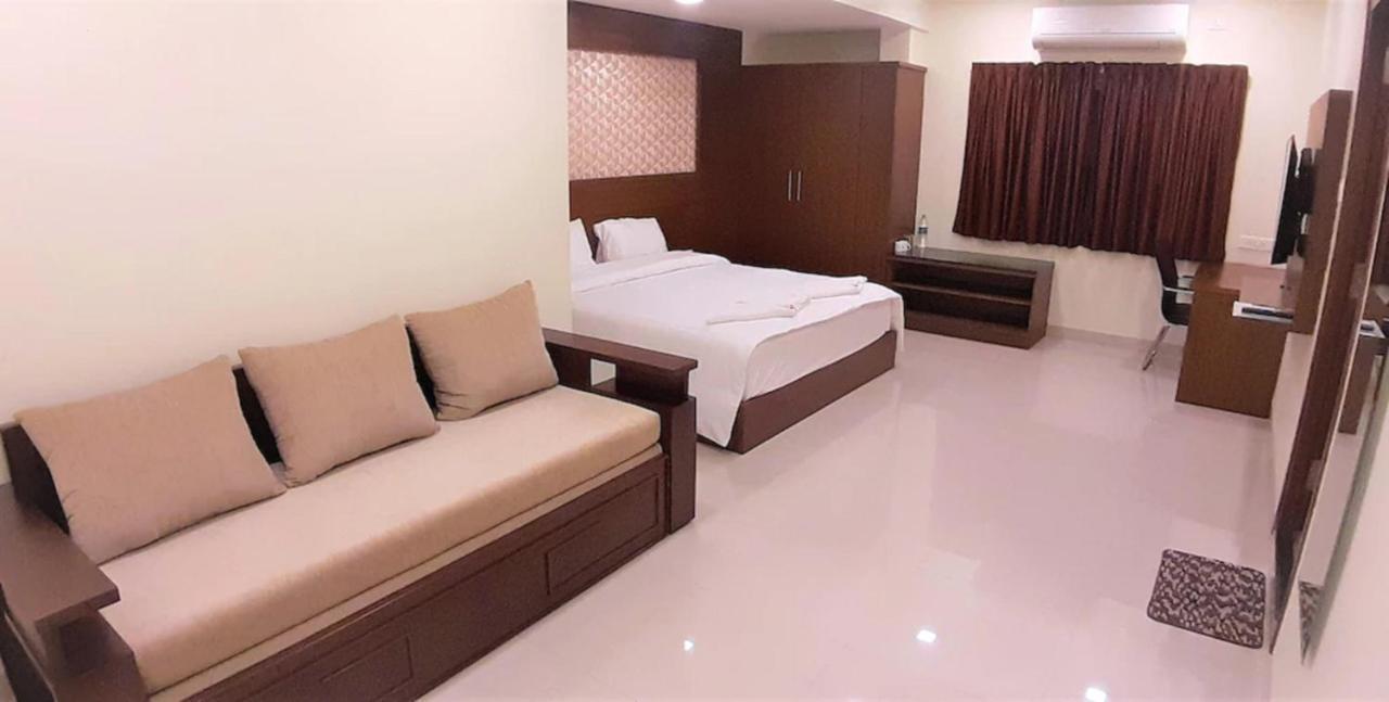 A And M Rooms And Residences เชนไน ภายนอก รูปภาพ